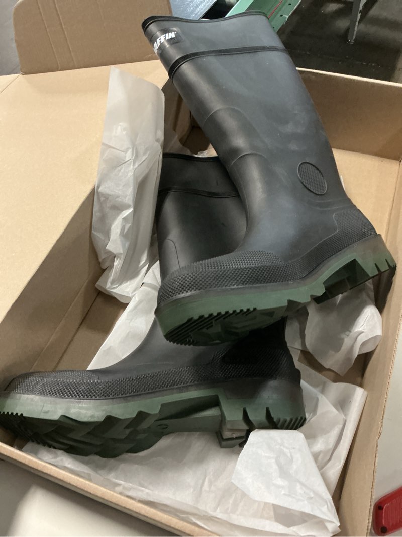 Condition photo showing Good Condition for baffin enduro steel toe 14  black/forest