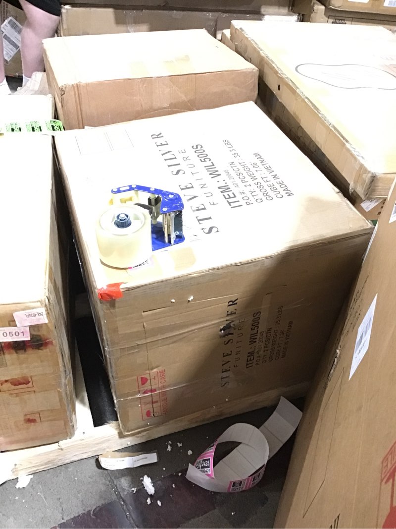 https://lotting-media.assets.bidfta.com/lotting_43cc21c9-57fe-4519-8502-a6c3129f6d4e