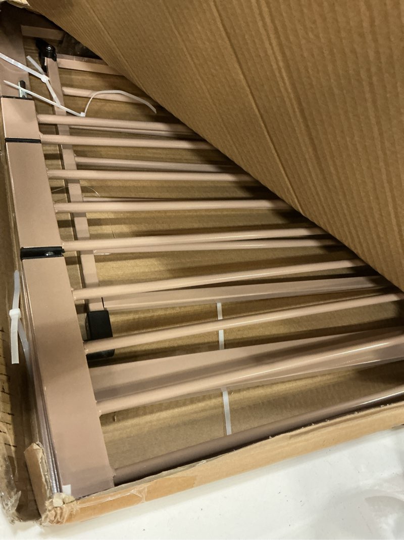 Condition photo showing Good Condition for keny extra wide baby gate - 29" to 47.3" auto close safety gate, pressure mounted, no drilling, brown brown 29-47.3"wide, 30"tall