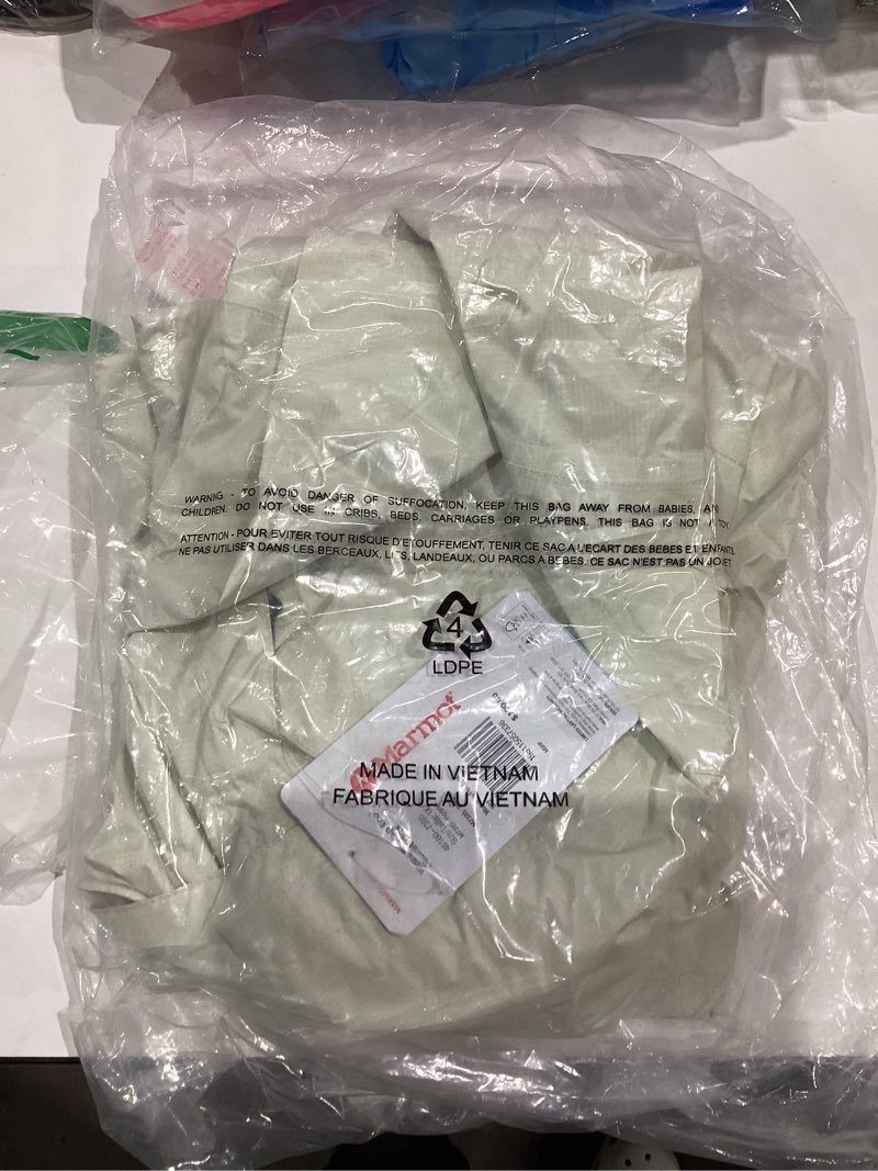 Condition photo showing New/Like New for Marmot womens Women's Precip Eco Waterproof Rain Jacket 1X Papyrus