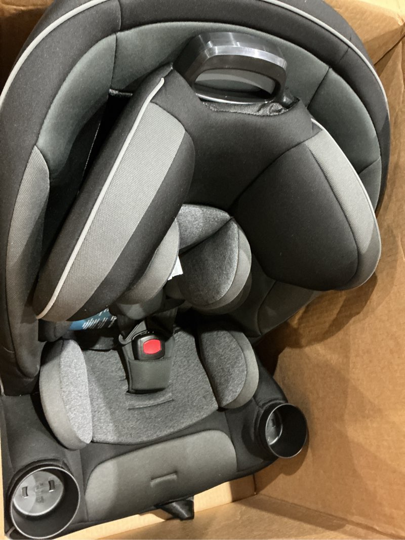 Condition photo showing Good Condition for safety 1st grow and go all-in-one slim convertible car seat, rear facing, 5-40 lbs, forward facing (30–65 lbs), high back booster seat 40-100 pounds, black phantom black phantom original