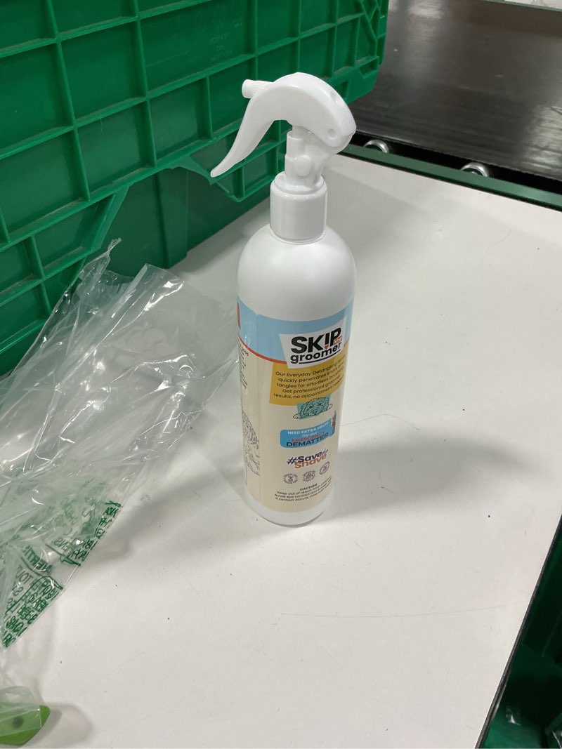 Condition photo showing New/Like New for Detangling Spray for Dogs, Unscented Leave-in Grooming Spray, Removes Knots & Tangles, Soothes Sensitive Skin, Lightweight No-Residue Vegan Formula for All Breeds, 16 oz