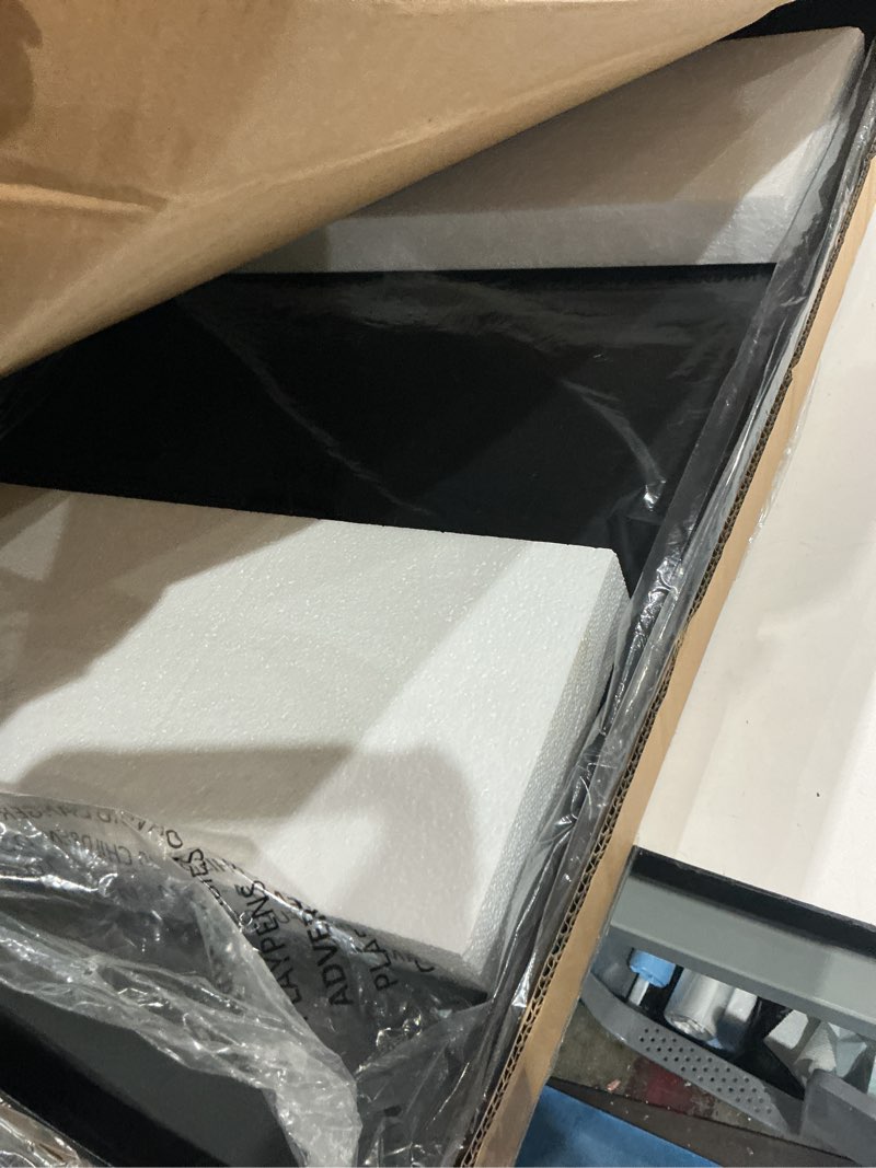 Condition photo showing New/Like New for blackstone 5004 36” griddle hard cover, powder coated steel, black griddle grill