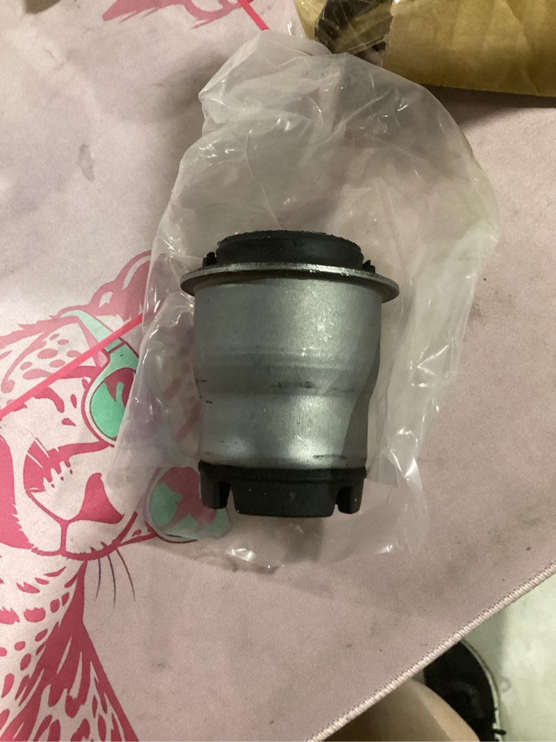 Condition photo showing As Is for 4pcs front position axle subframe bush kit compatible with nissan pathfinder r52 murano compatible with infiniti qx60 jx l50 2012-2019, 544003kd2b 544003kd0c 544003kd0d 544003kd2a