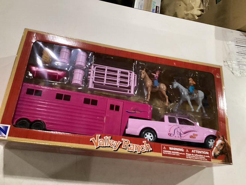 Condition photo showing New/Like New for valley ranch pink pick up truck and horse trailer playset