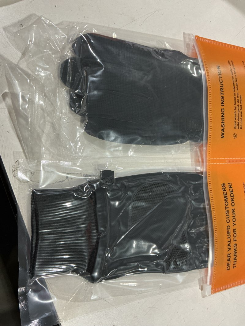 Condition photo showing New/Like New for ihuan Winter Waterproof Gloves Cold Weather - Snow Ski Windproof for Men Women, Warm Touchscreen Thermal for Running Cycling Black Small