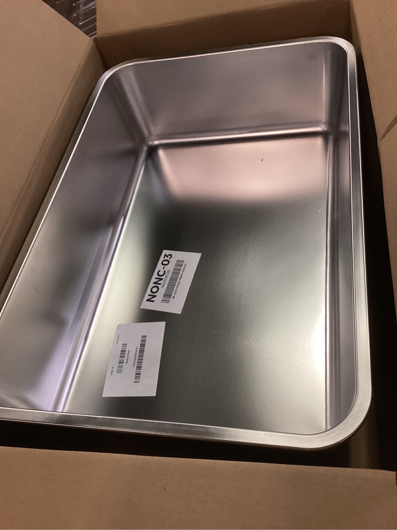 Condition photo showing Good Condition for Stainless Steel Litter Box, 23.6“x15.7"x6" Deep Stainless Steel Cat Litter Box Extra Large, XL Metal Litterbox for Big Cats with High Sides, Non Stick Surface, Easy to Clean 1 pack-XL (23.6"x15.7"x6")