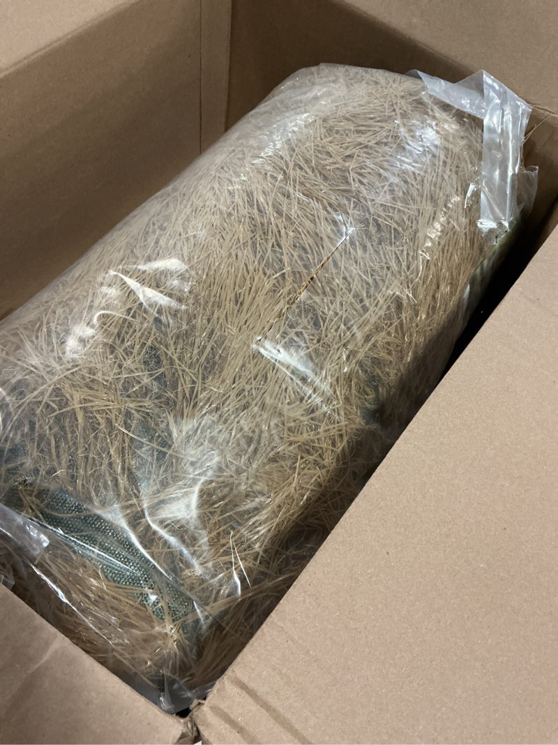 Condition photo showing Good Condition for XLX TURF Mexican Artificial Thatch Straw Roof Decoraions 10 ft x 15.74 in, Fireproof Synthetic Palm Thatch Roll, Palapa Thatch Roofing, Duck Blinds Grass