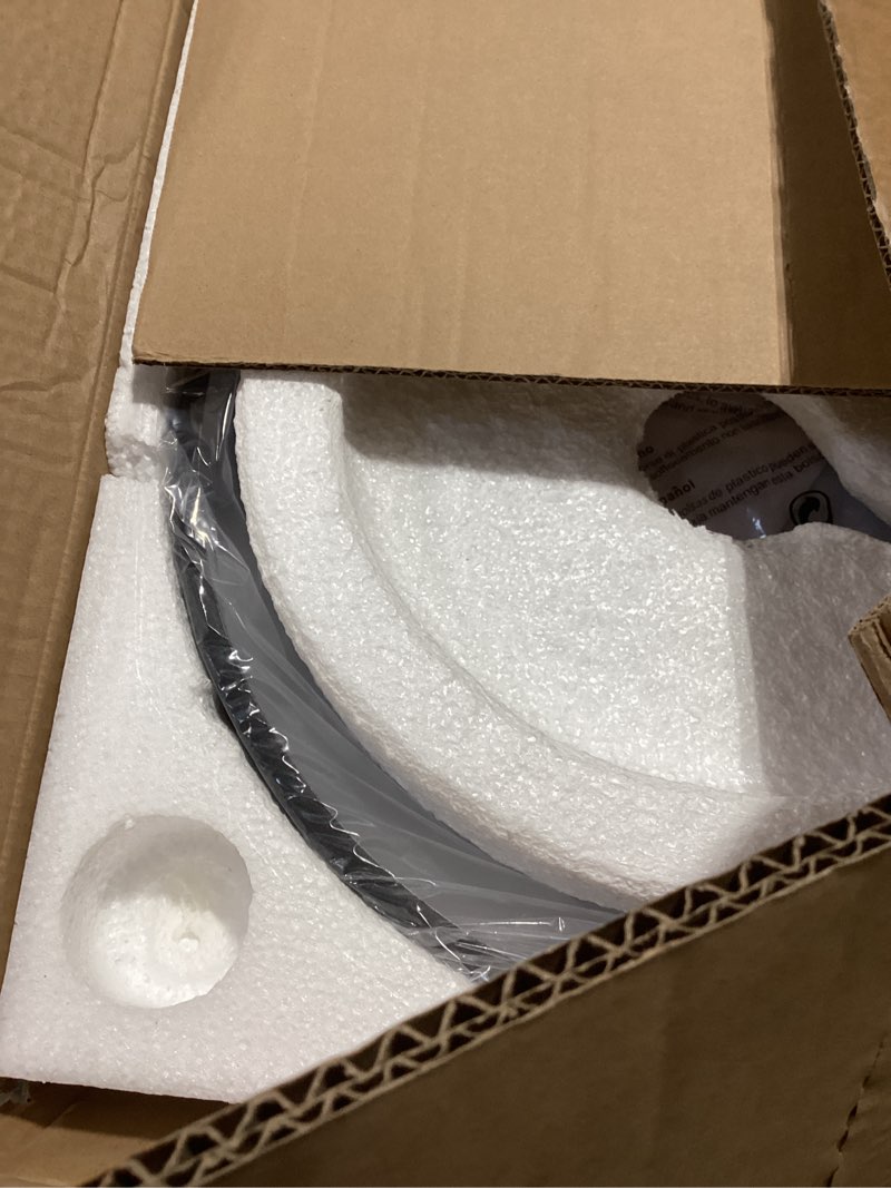 Condition photo showing Good Condition for 16 inch Round Flush Mount Ceinling Light Fixture, Contemporary 3-Light Modern Ceiling Light with Brass Gold Finish for Hallway Kitchen Laundry Bedroom,Foyer,Entryway,Closet Black 15.8"