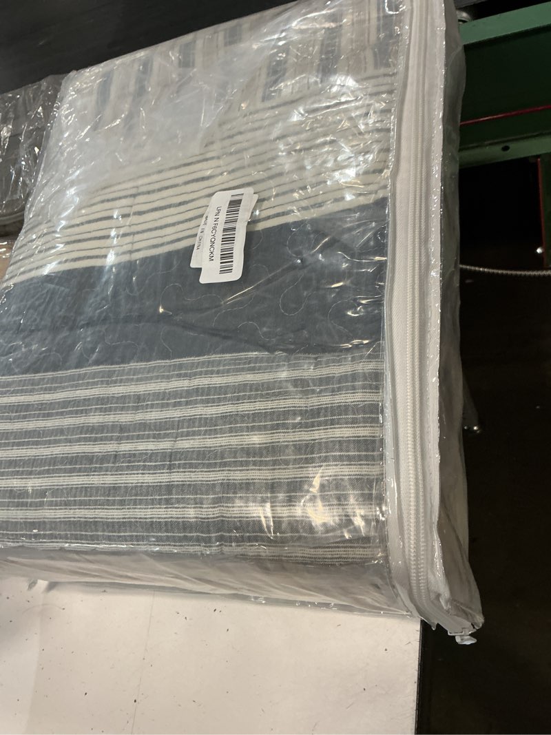 Condition photo showing New/Like New for finlonte 100% cotton queen size quilt set, patchwork striped queen quilt bedding set farmhouse bedspread, lightweight quilted comforter reversible bed spread for all season, white/brown/grey, 3 pieces grey/brown/white queen (90"x98")
