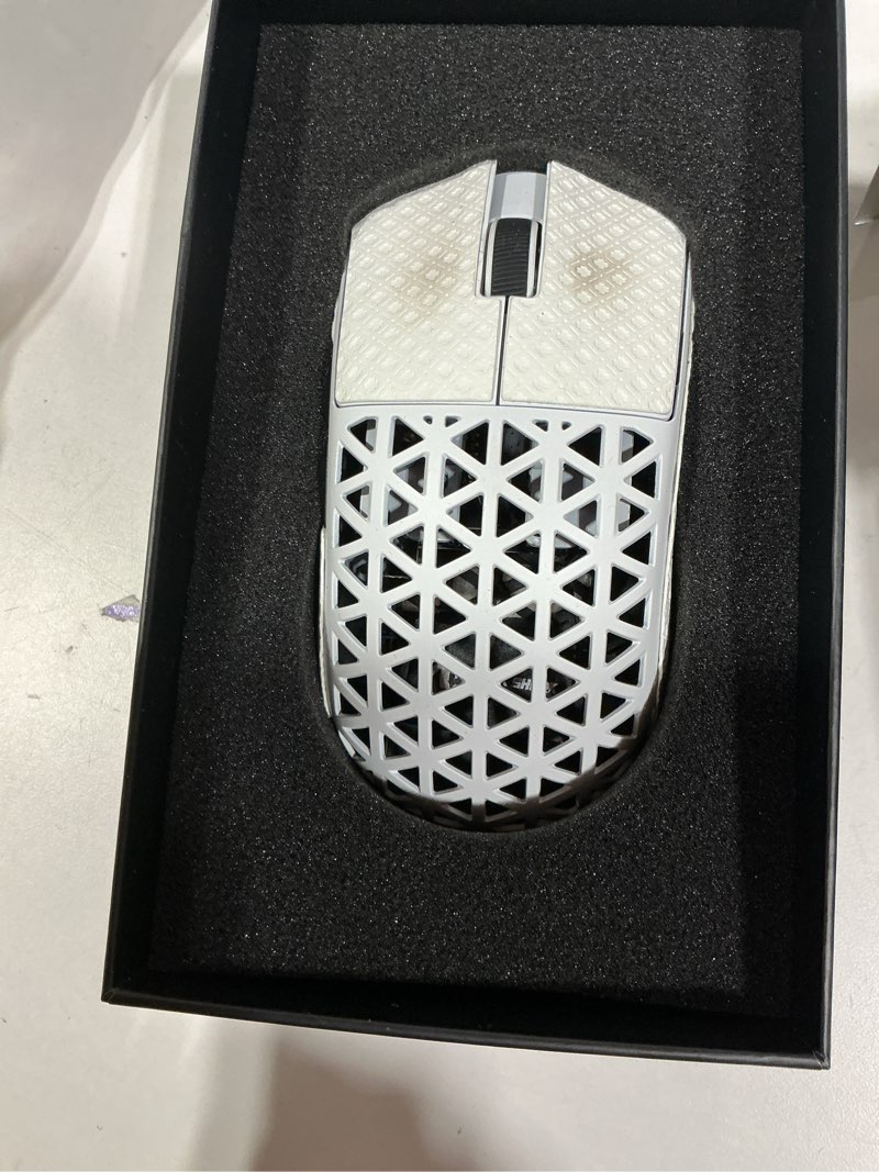 Condition photo showing New/Like New for r5ultra 8k carbon fiber wireless gaming mouse with 42,000 dpi -paw3950 max sensor -nordic 52840 mcu chip-39g ultra-lightweight -wired/bt/2.4ghz wireless programmable mice griptape for pc/mac(white) white&griptape