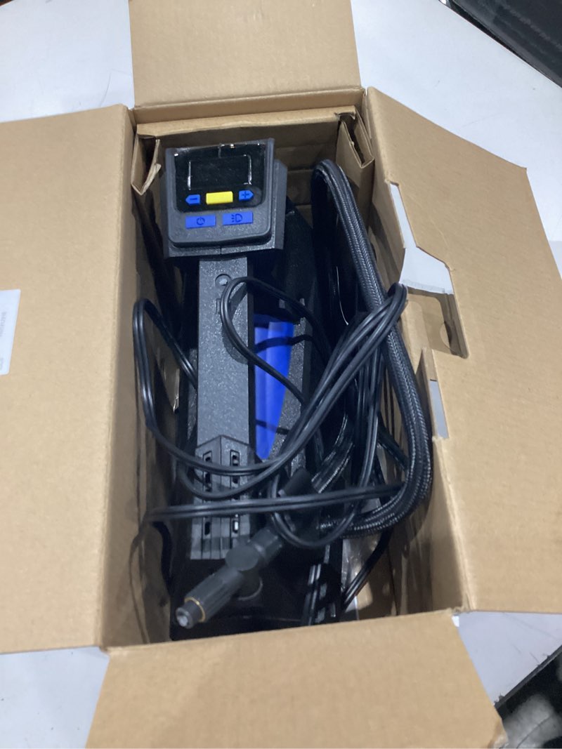 Condition photo showing Good Condition for michelin 12 volt 4x4 direct drive tire inflator with led light and storage bag