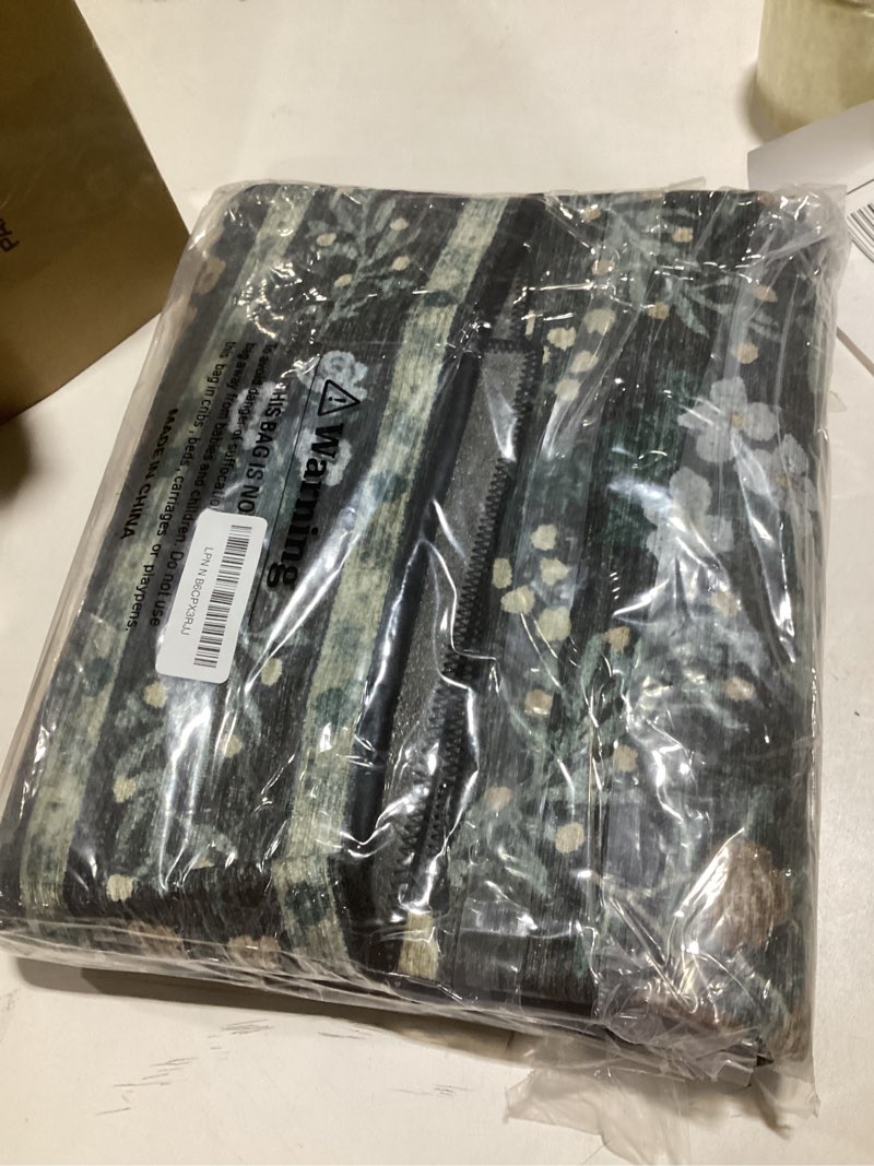 Condition photo showing Good Condition for chakme Office Chair Mat for Hardwood Floor, 48"x36" Easy Glide Computer Desk Mat Protector for Rolling Chair Under Desk Rug Nonslip Backing, Machine Wash, (Floral) 36"x48" Dark Green