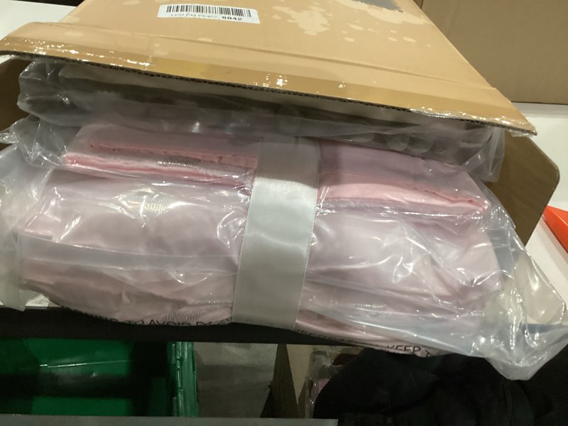 Condition photo showing As Is for Intelligent Design Soft Plush Comforter, Rosalie, Summer Overfilled Down Alternative Hypoallergenic All Season Bedding-Set, Twin/Twin XL, Pink/Silver Twin/Twin XL Pink/Silver