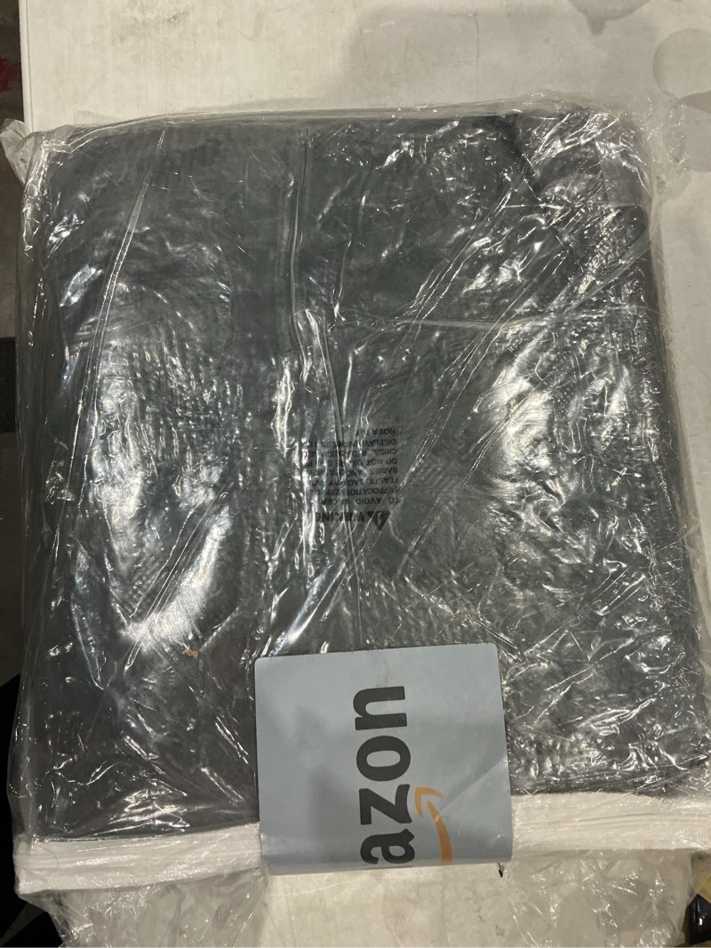Condition photo showing Good Condition for bedspread coverlet set