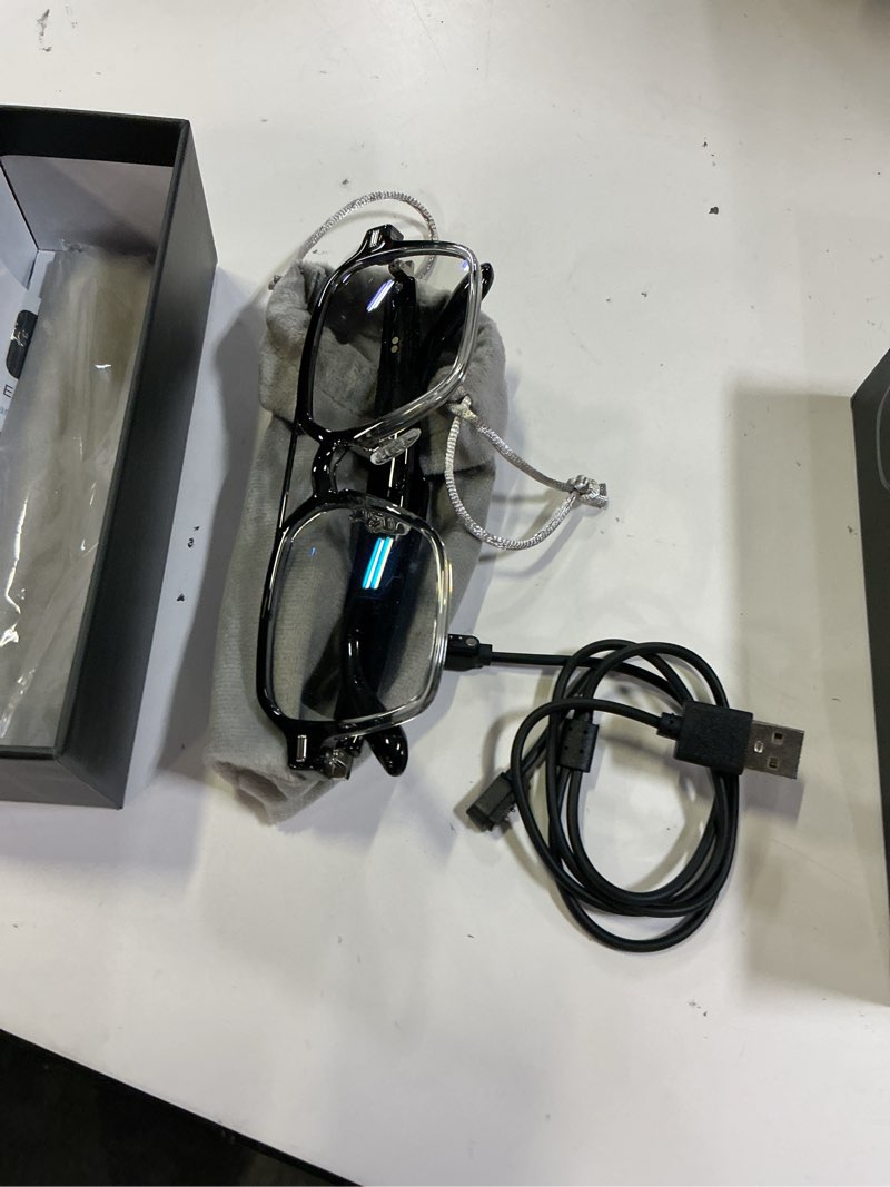 Condition photo showing Good Condition for aviator smart glasses for men & women, audio bluetooth glasses, wear induction power on/off, touch control, photochromic lens, smart sunglasses, music, hands-free calls, uv/blue light protection gradient black