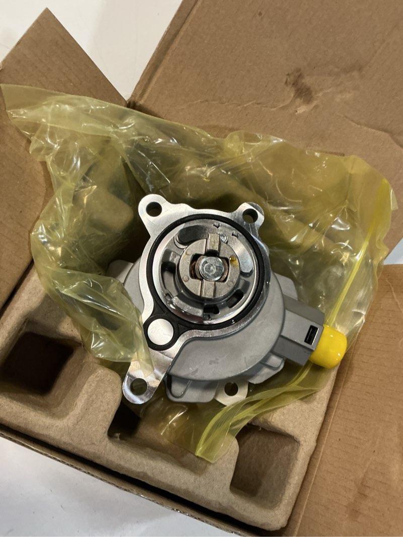 Condition photo showing As Is for brake vacuum pump fits for ford and lincoln models - explorer 2012-2019, escape 2013-2018, fusion 2013-2020, focus 2013-2014, edge 2012-2018, mustang, taurus & mkz, mkt, mkc,vacuum pump oe# bb5z2a451c lr047384 bb5z2a451c