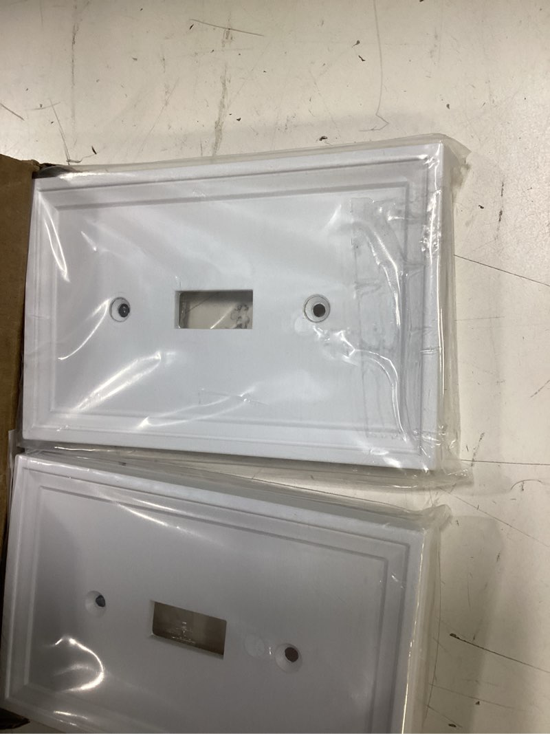 Condition photo showing Good Condition for 4-Pack Single Toggle Light Switch Covers Wall Plate, Pure White Decorative Switch Plate Covers, 1 Gang Natural Bamboo Fiber Wall Plate, Corrosion Resistant 1 Toggle 4PK Pure White