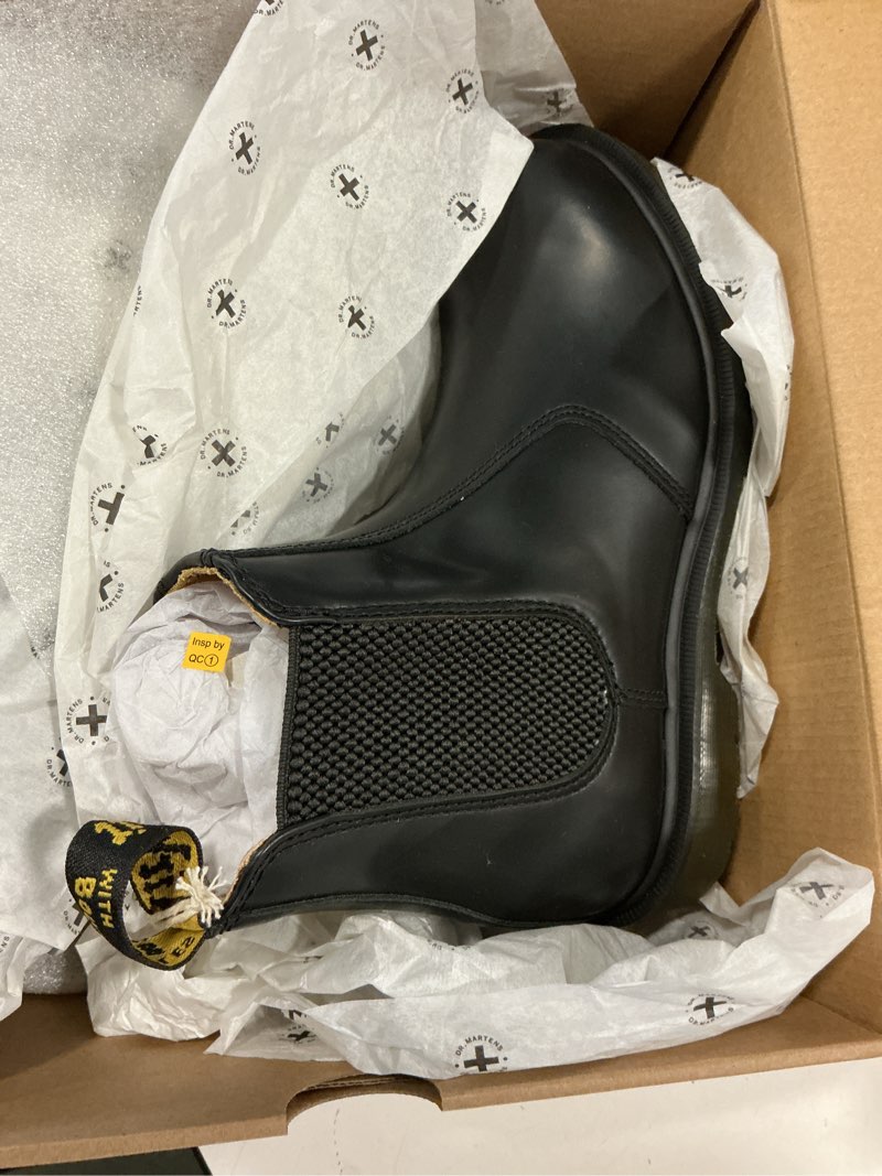 Condition photo showing New/Like New for Dr. Martens 2976 Chelsea Boot,size 7