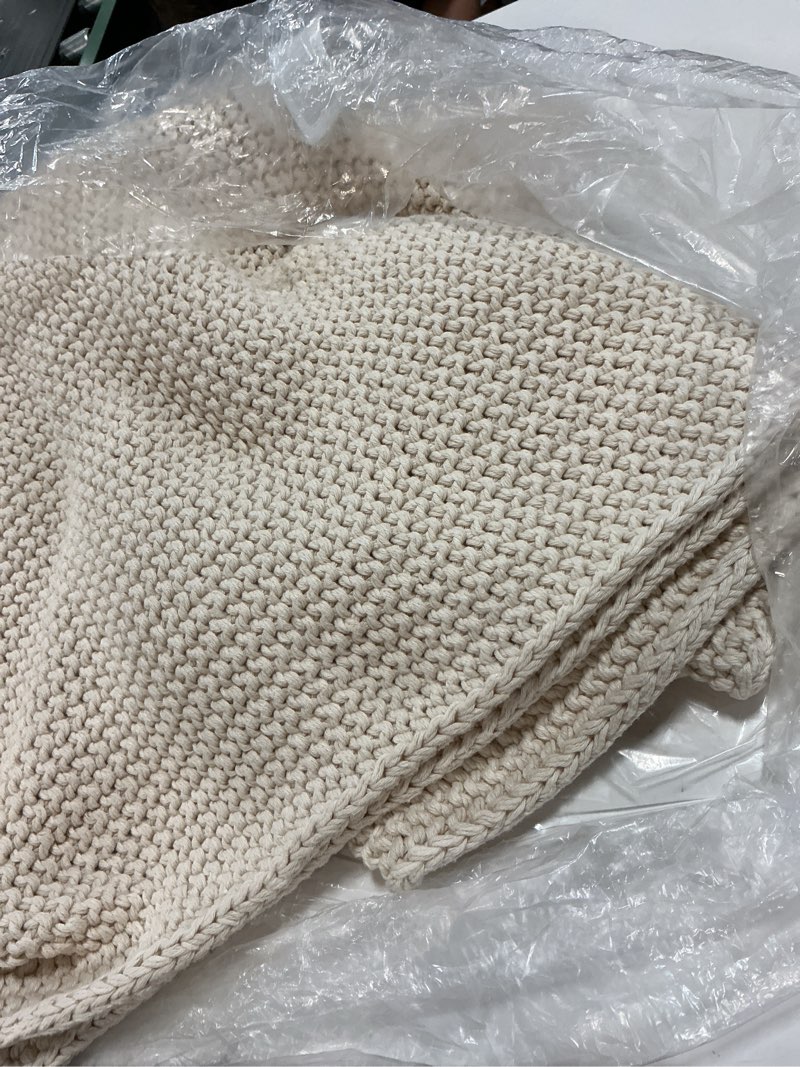 Condition photo showing Good Condition for cotton fisherman throw, 50x60, natural