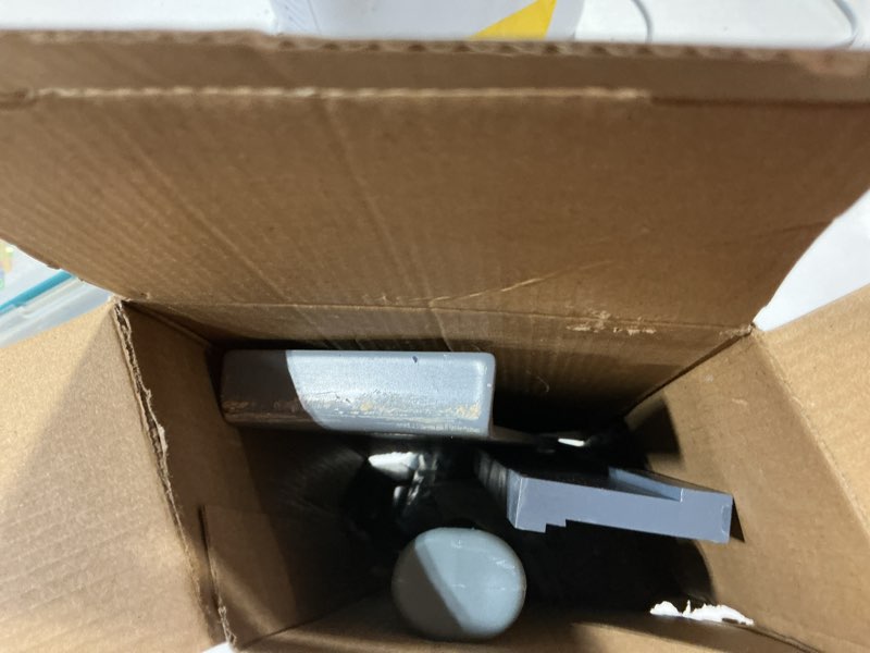 Condition photo showing Good Condition for bullet tools pro flooring installation kit