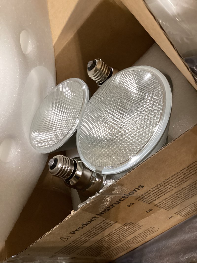 Condition photo showing Good Condition for PAR38 Halogen Flood Light Bulbs, 120 V 70W Halogen Bulbs, E26 Base, 2700K Warm White Light for Indoor and Outdoor 4 Pcs 70W-4Pack