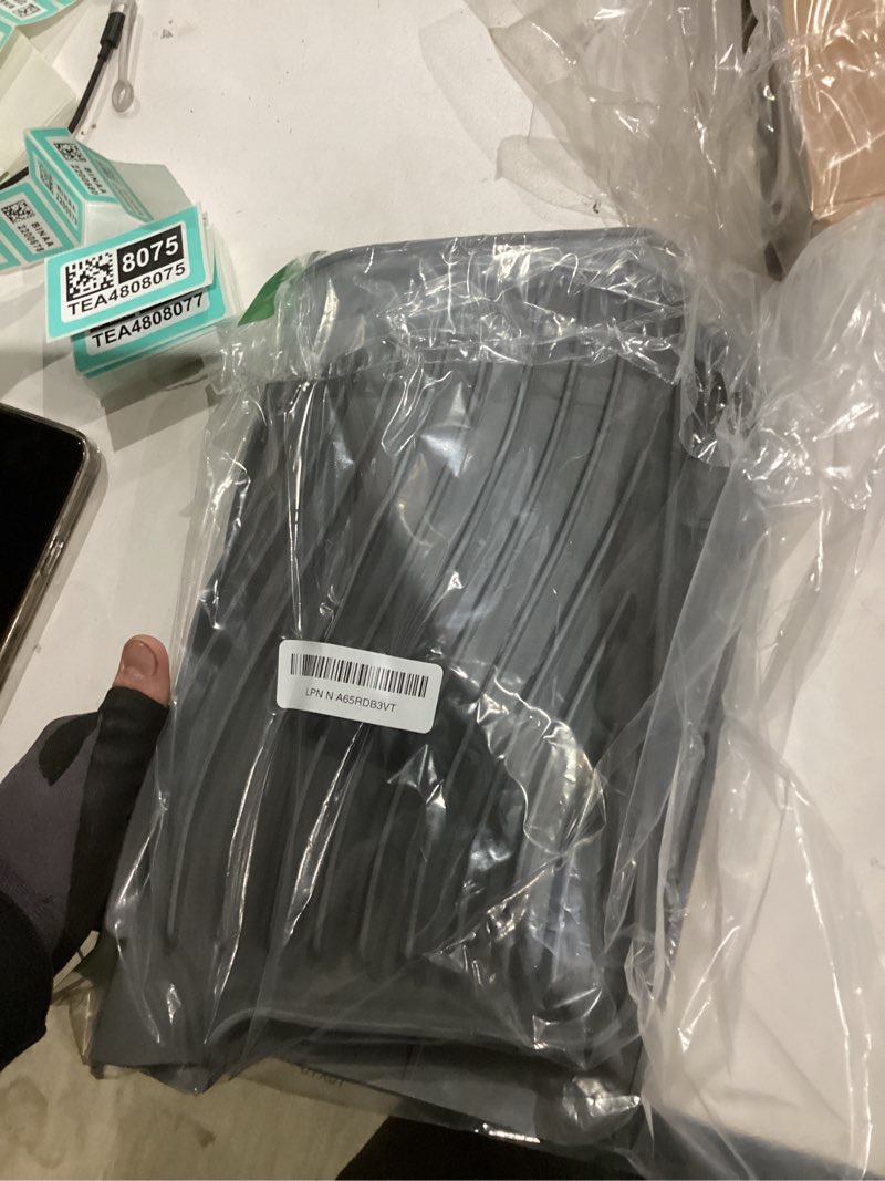 Condition photo showing New/Like New for Silicone Dish Drying Mat for Kitchen Counter, Dish Drying Pad, Non-Slip Drain Pad with Built-in Drain, Heat Resistant Stone Drying Mat(16" x 12", Grey) 16" x 12" Grey-1pcs