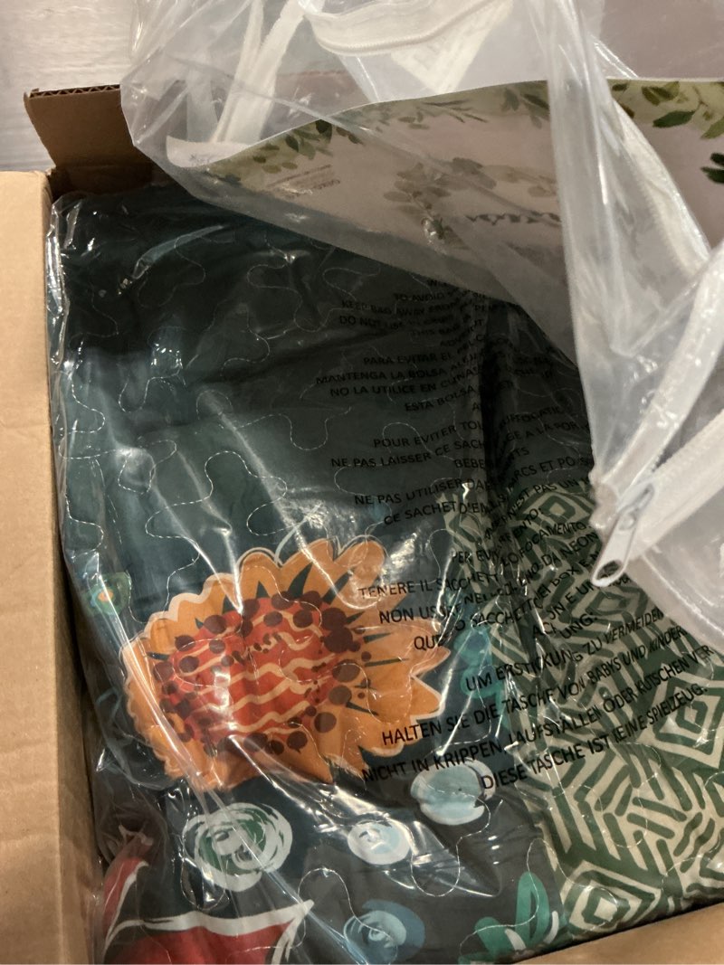 Condition photo showing Good Condition for enasal cotton bedspread quilt sets reversible bedding coverlet sets comforters, patchwork vintage floral turquoise bedspread, king size turquoise patchwork floral king size (96by108inch)