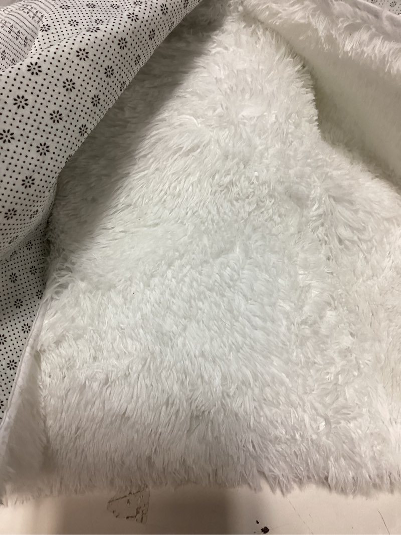 Condition photo showing Good Condition for Fluffy Rug Shaggy Area Rug, White 5x8 Area Rugs for Bedroom, Small Bedside Rug, Soft Fluffy Shaggy Entryway Throw Rugs for Living Room Bedroom Kids Room Home Decor 5' x 8' (Rectangular) White