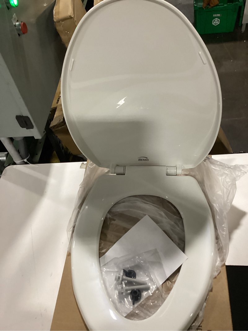 Condition photo showing Good Condition for bemis 1500ec 390 lift-off wood elongated toilet seat, cotton white (pack of 1)