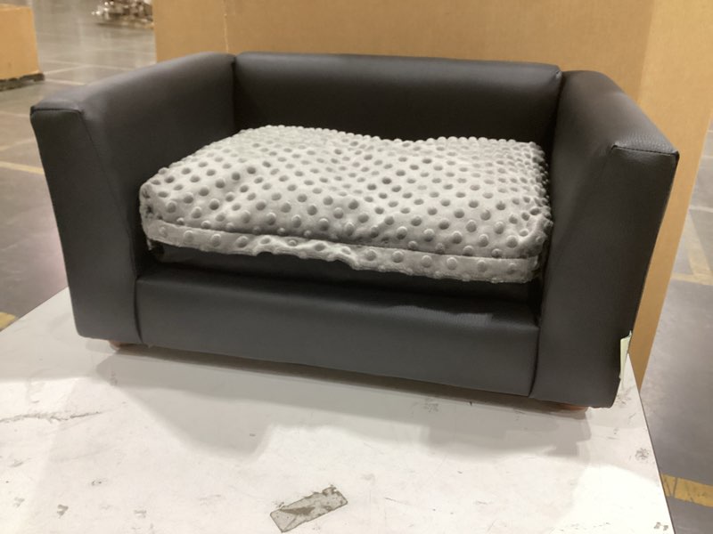 Condition photo showing New/Like New for keet fluffy deluxe pet bed, sofa charcoal, small charcoal small