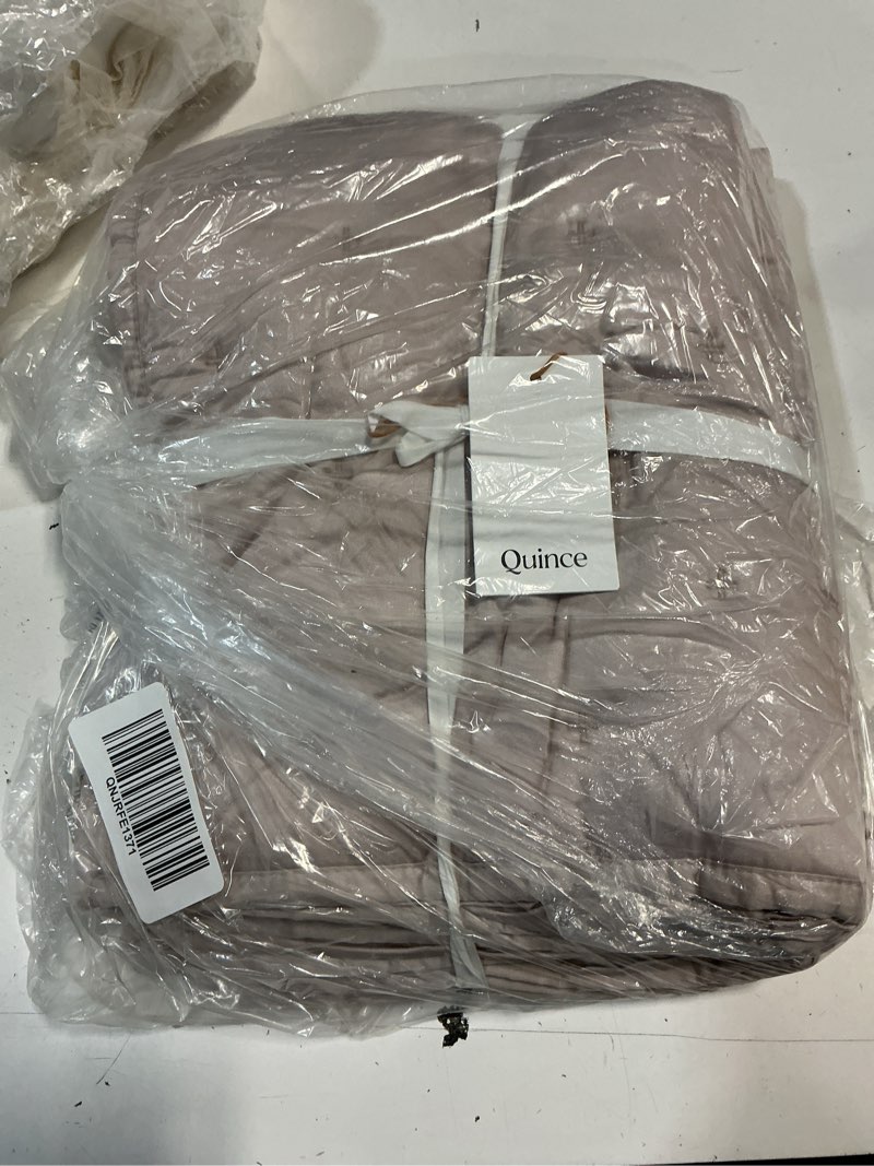 Condition photo showing New/Like New for bamboo dream quilted sham set full/queen, soft blush