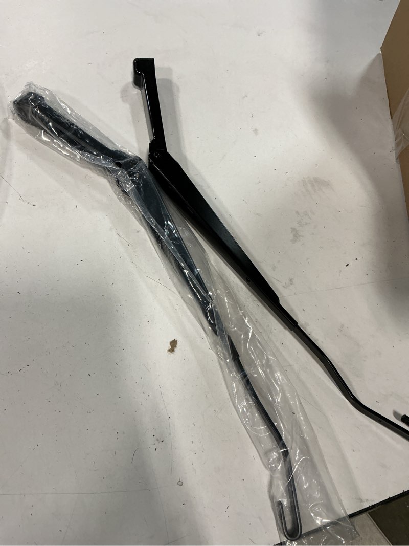 Condition photo showing Good Condition for driver&passenger side front windshield wiper arm - compatible with ford f150 2015-2021, expedition 2018-2023, f250 f350 f450 f550 2017-2023, lobo 2015-2021, lincoln navigator 2018-2021