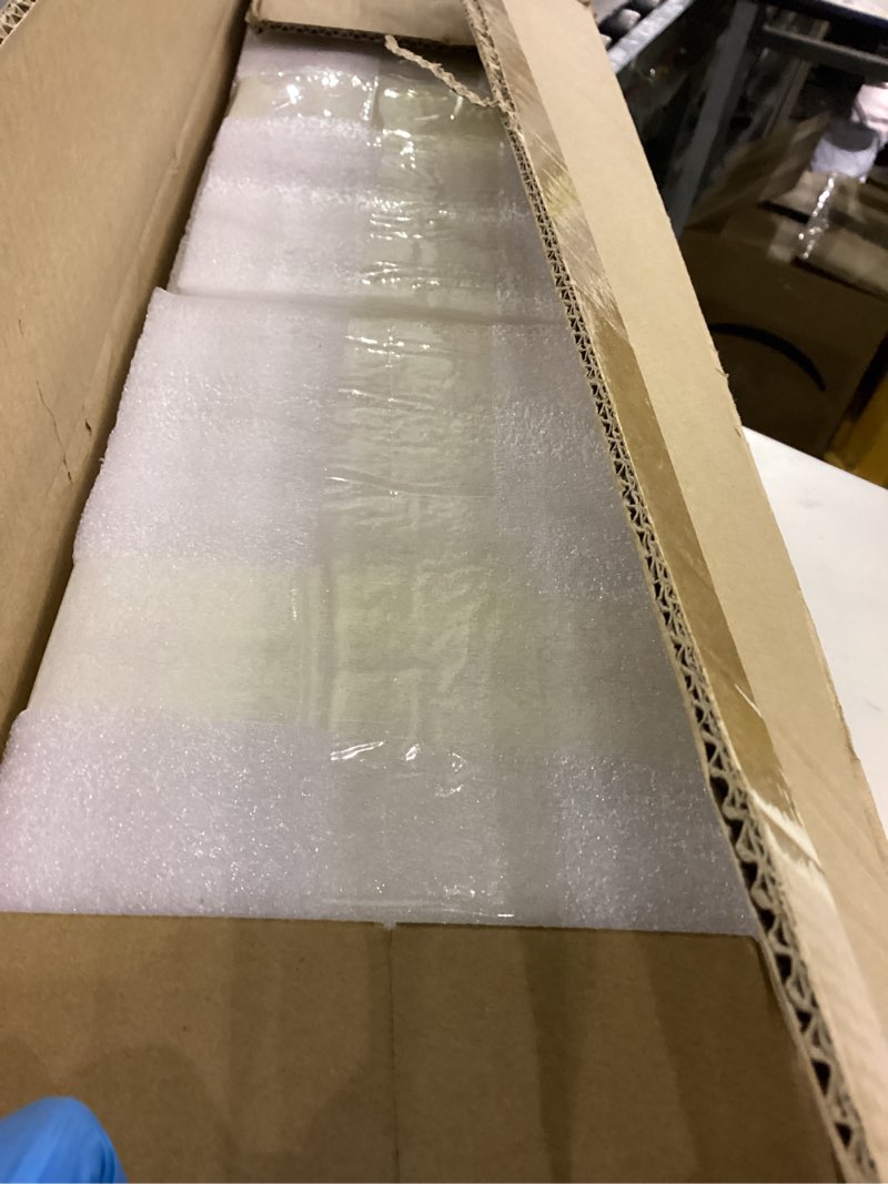 Condition photo showing New/Like New for Glasseam Clear Cylinder Vases Set, 24Pcs Glass Vases for Centerpieces Bulk, Modern 2" Floating Candle Centerpieces for Decor, Hurricane Candle Holders for Wedding Table Decorations, Tall 4"+6"+8" 24 Diameter: 2.6 inches