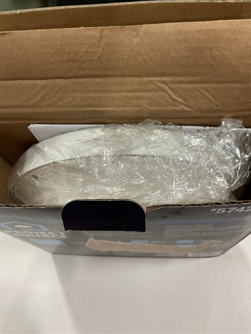 Condition photo showing New/Like New for Light 7-in Matte White Integrated LED Flush Mount Light with Motion