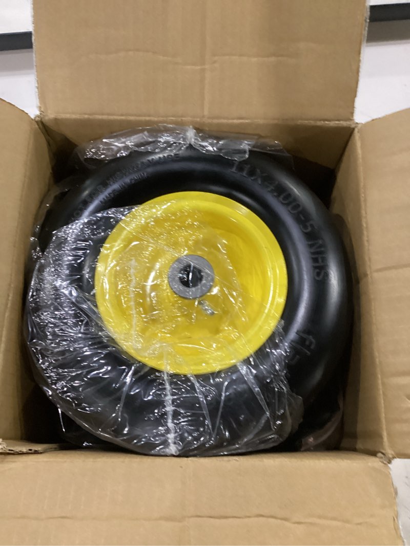 Condition photo showing Good Condition for Untitled Item