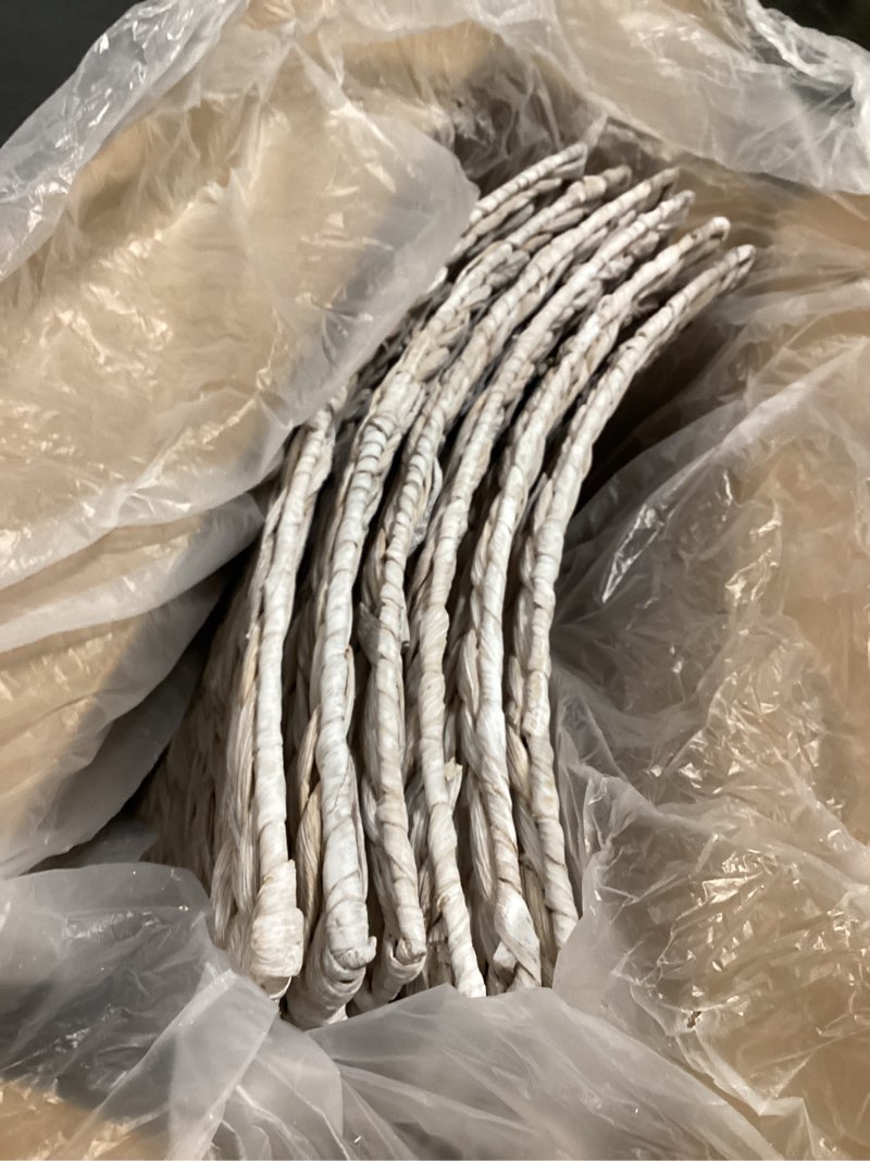 Condition photo showing Good Condition for 106cm/42inch Round Christmas tree collar (White)