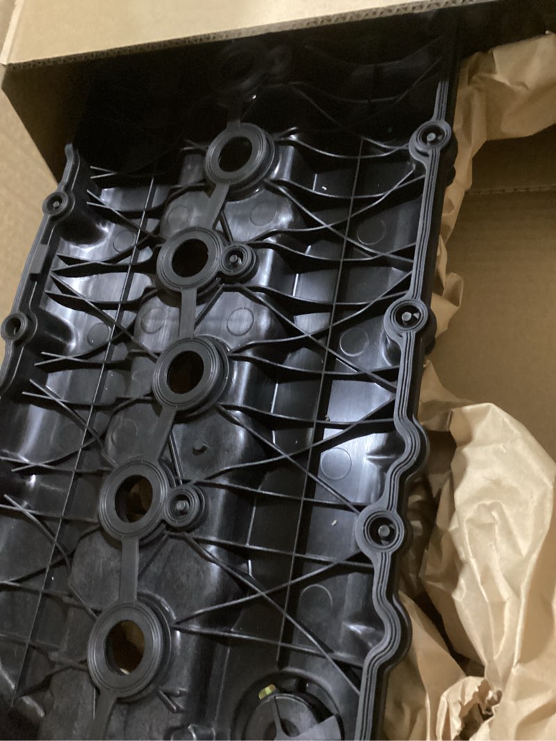 Condition photo showing New/Like New for Engine Valve Cover with Gasket Compatible with Audi Q7 2007-2010 Volkswagen CC 2009-2016 Passat 2006-2016 Touareg 2007-2017 - V6 3.6L DOHC 03H103429C 03H103429B 03H103429L 03H103429H