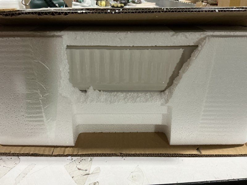 Condition photo showing Good Condition for MALACASA Casserole Dishes for Oven, Porcelain Baking Dishes, Ceramic Bakeware Sets of 4, Rectangular Lasagna Pans Deep with Handles for Baking Cake Kitchen, White (9.4"/11.1"/12.2"/14.7"), Series White Set of 4-Rectangular