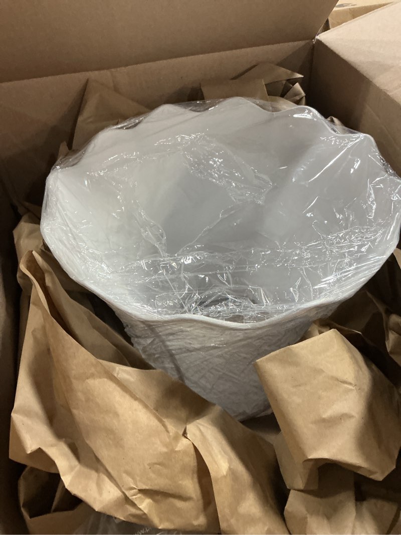 Condition photo showing New/Like New for aspen creative 34001 transitional scallop bell shape spider construction lamp shade in white, 16" wide (10" x 16" x 15")