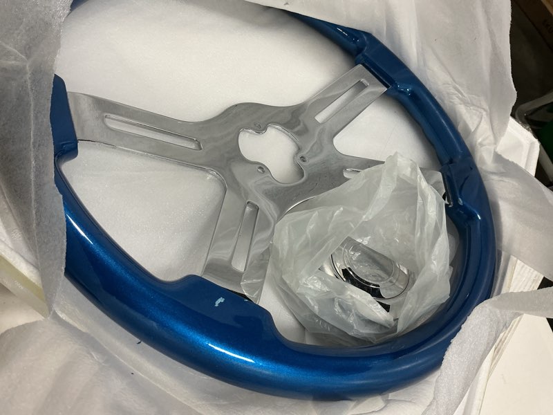 Condition photo showing Good Condition for sorghum 18\" solid wood steering wheel - 4 spokes aluminum chrome classic steering wheel with horn blue
