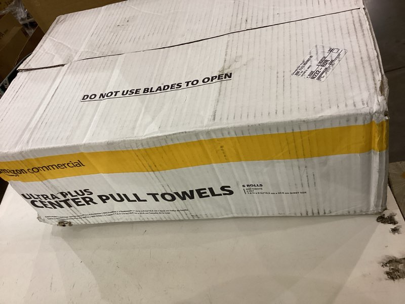 Center pull towels
