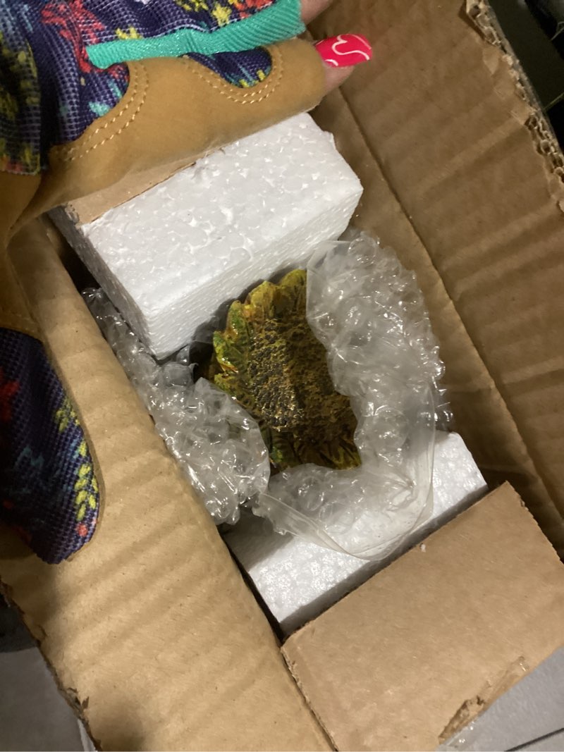 Condition photo showing New/Like New for Penn-Plax Tiki Tribe Aquarium Decor Ornament