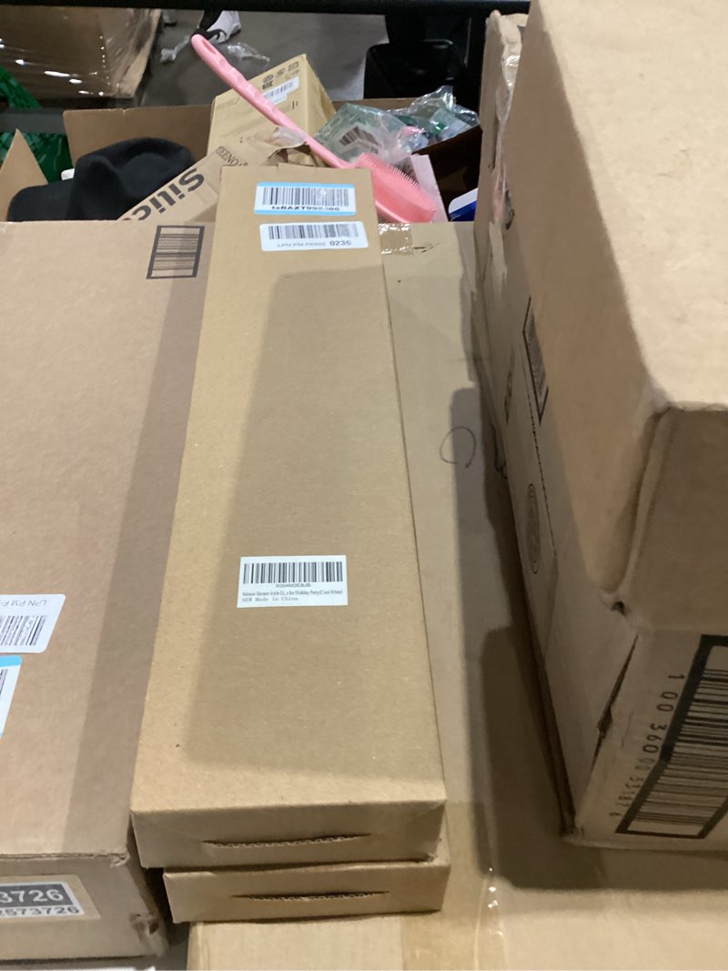 Condition photo showing New/Like New for Flacchi Meteor Shower Icicle Lights - 5 Tubes 20" Each 270 LED Cascading Raindrop Lights, Timer Outdoor Waterproof Christmas Decorations for Holiday Party(Cool White) Cool White 20 inch 5 Tube