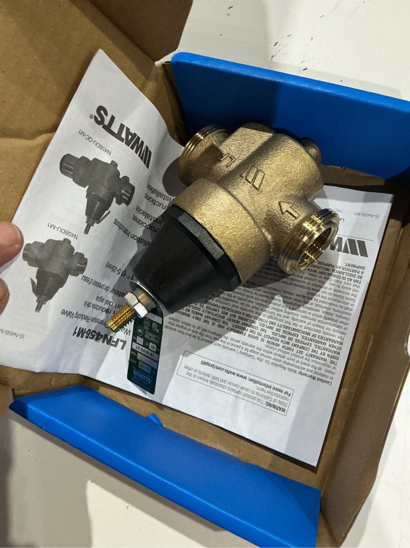 watts lfn45 copper 3/4-in fnpt pressure reducing valve