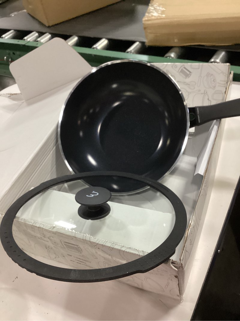 Condition photo showing Good Condition for HENCKELS x EMERIL Lagasse Nola 11-inch Nonstick Wok with Lid, Heavy-Gauge Aluminum for Fast, Even Heat Cooking, Made in Italy, Black
