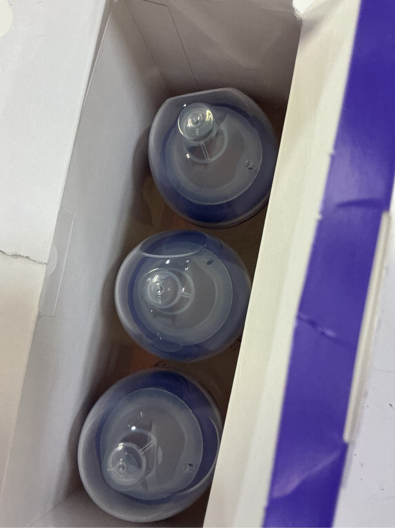 Condition photo showing New/Like New for lansinoh baby bottles for breastfeeding babies with 3 slow flow nipples (size 2s) - 5oz/3ct