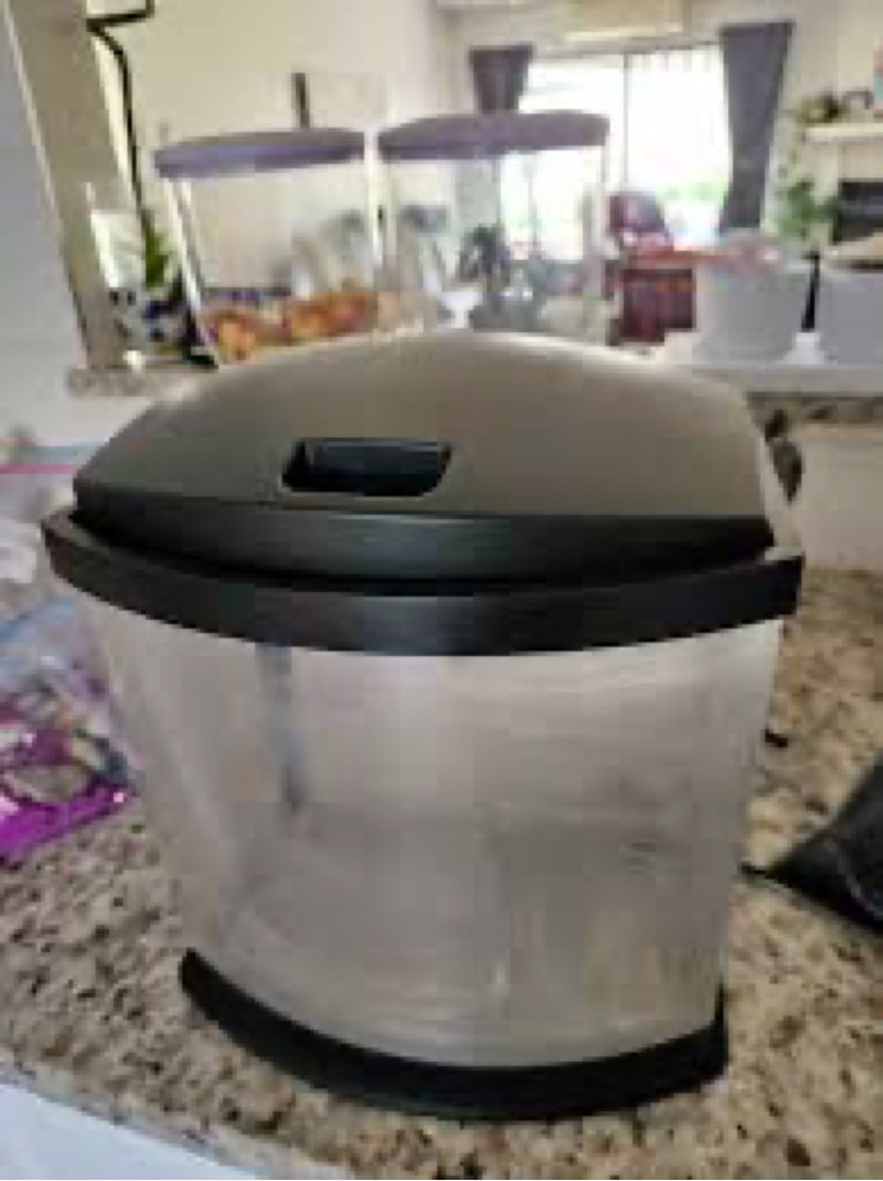 .5 Gallon Half Noon Aquarium