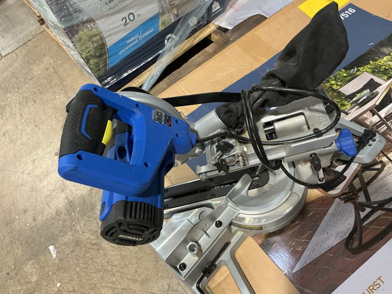 Condition photo showing Good Condition for kobalt compact 7-1/4-in 10-amp single bevel sliding compound corded miter saw