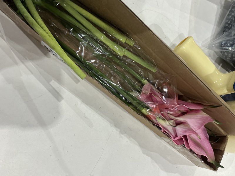 Condition photo showing Good Condition for 6 pieces calla lily artificial flowers,real touch latex flowers,22" long stem artificial flowers for diy wedding bouquet party home table centerpieces decor (pink) 6 pink